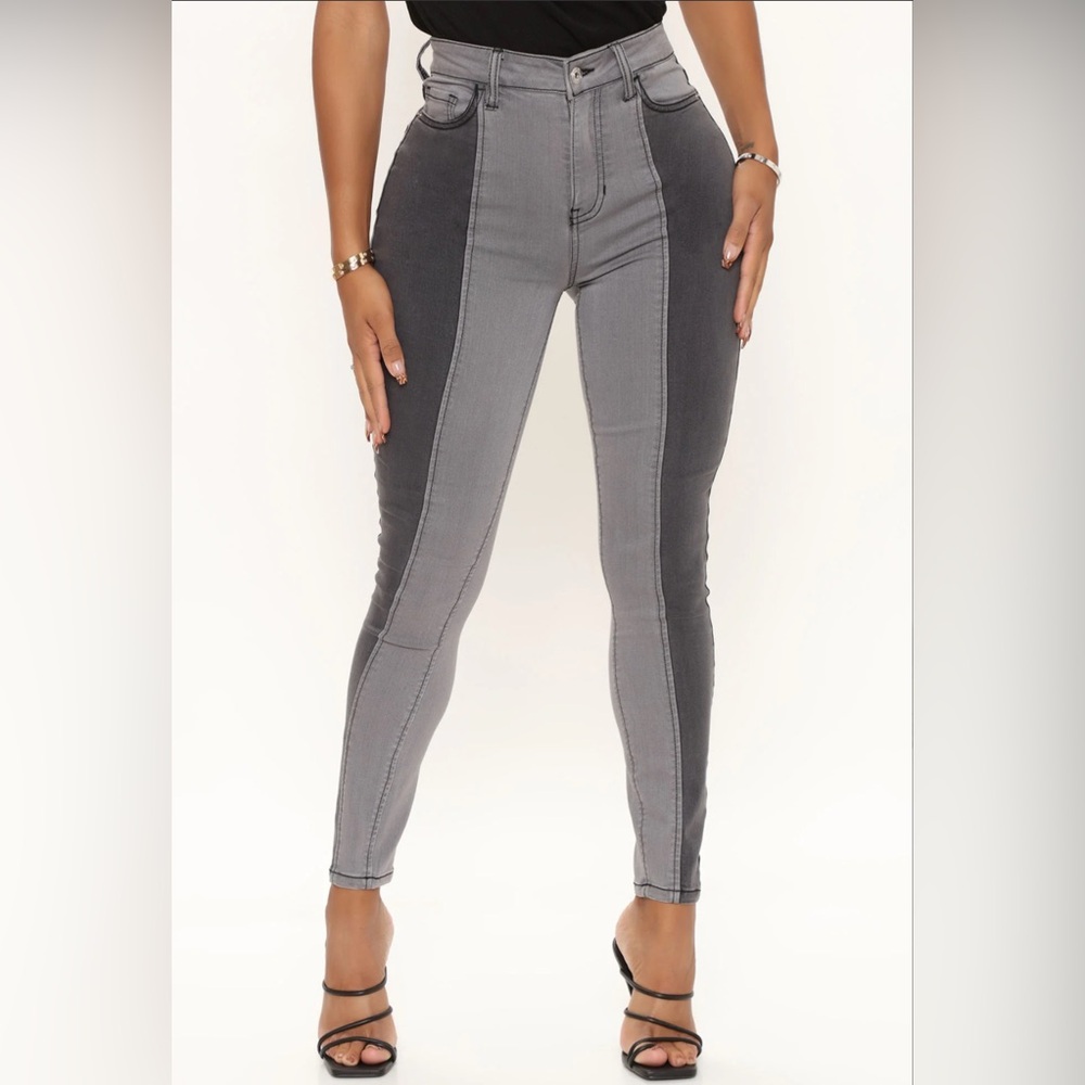 Women’s Fashion Nova Watch Out for the Colorblock Skinny Jeans Size 5